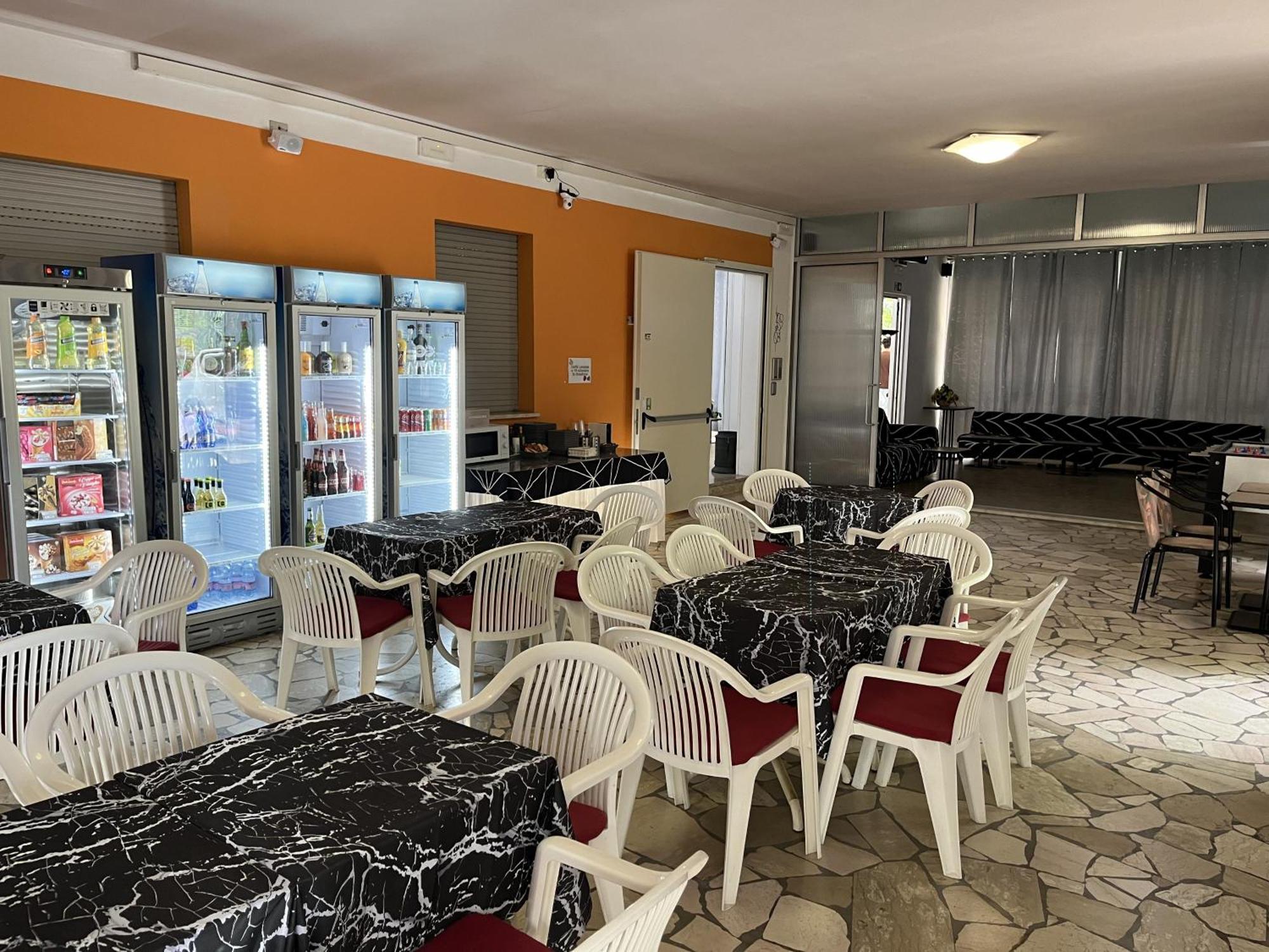 Hotel Wega Μπελάρια-Ιτζέα Μαρίνα Εξωτερικό φωτογραφία